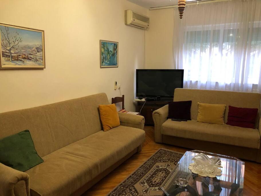 Apartament Cozy Flat In The Heart Of Tirana